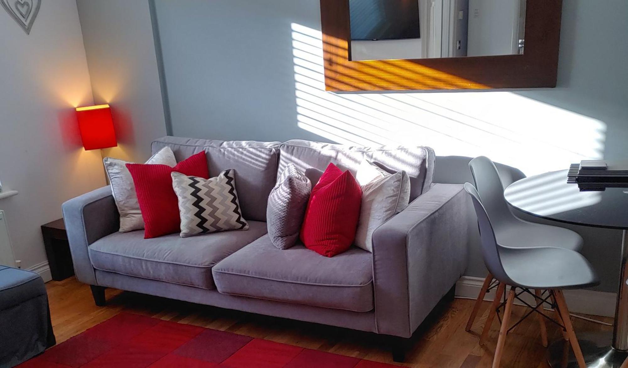 The Bath House Apartments - Free 1St Breakfast - Free Parking Εξωτερικό φωτογραφία