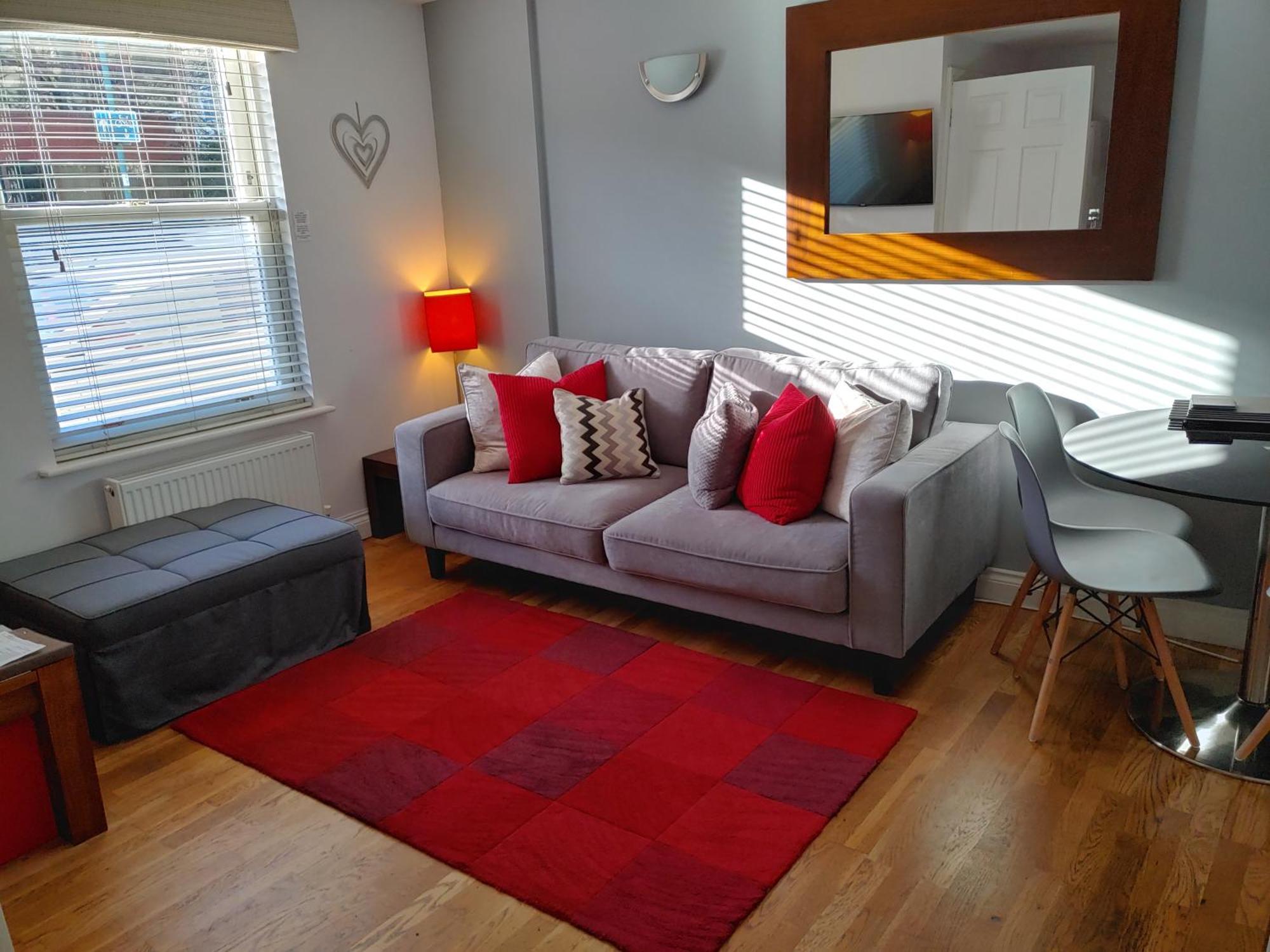 The Bath House Apartments - Free 1St Breakfast - Free Parking Εξωτερικό φωτογραφία