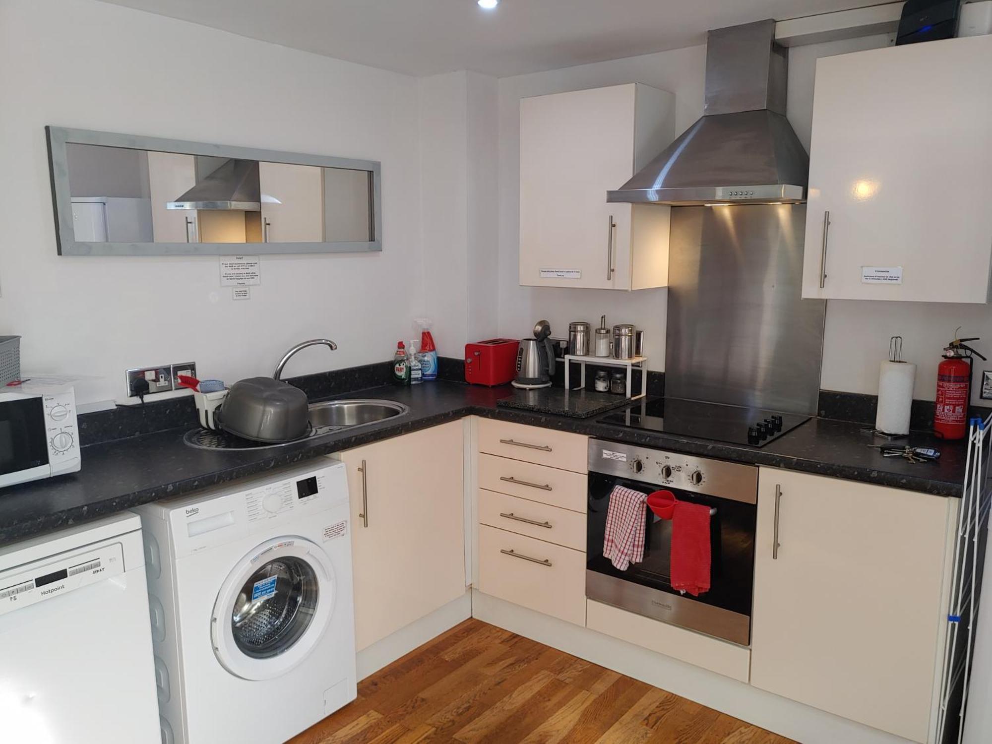 The Bath House Apartments - Free 1St Breakfast - Free Parking Εξωτερικό φωτογραφία