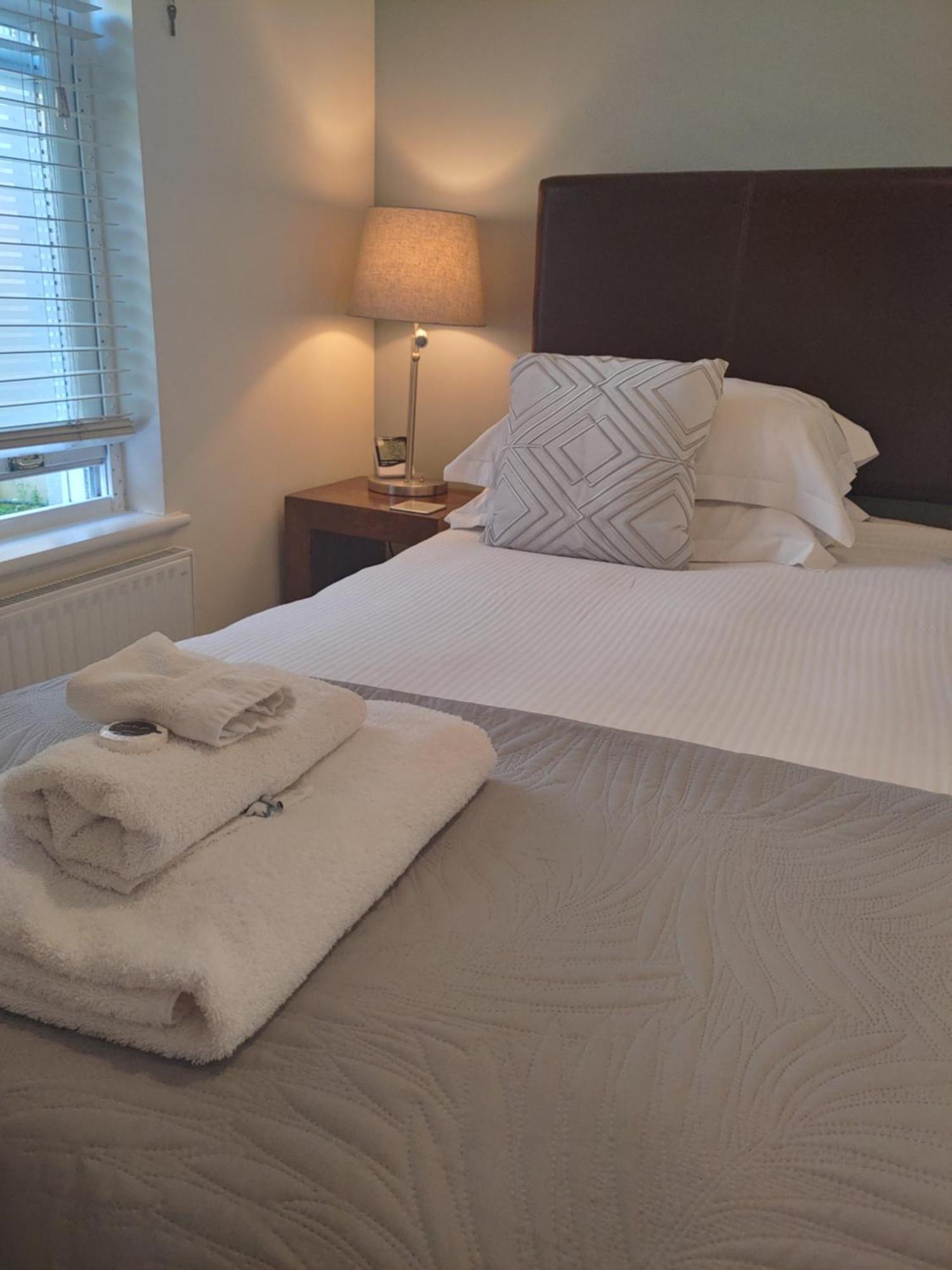 The Bath House Apartments - Free 1St Breakfast - Free Parking Δωμάτιο φωτογραφία