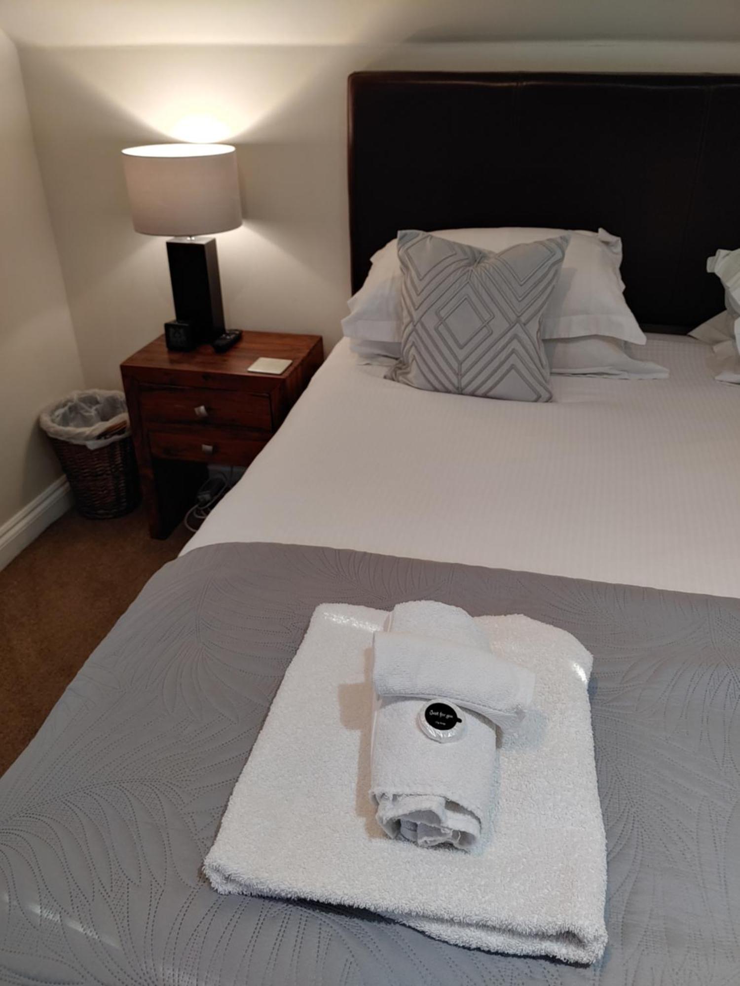 The Bath House Apartments - Free 1St Breakfast - Free Parking Εξωτερικό φωτογραφία