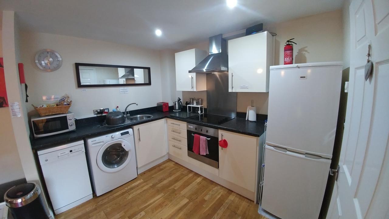 The Bath House Apartments - Free 1St Breakfast - Free Parking Εξωτερικό φωτογραφία